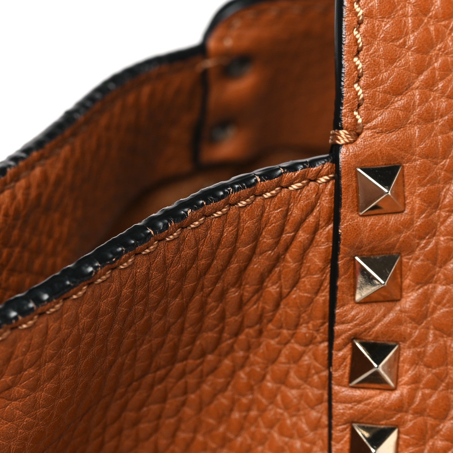 Valentino Garavani Pebbled Calfskin Medium Rockstud Tote Light Cuir 9 of 9