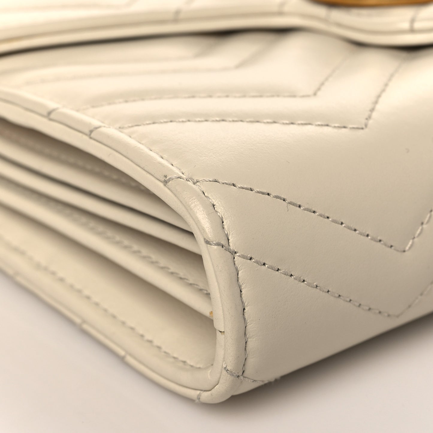 Calfskin Matelasse GG Marmont Chain Wallet Mystic White