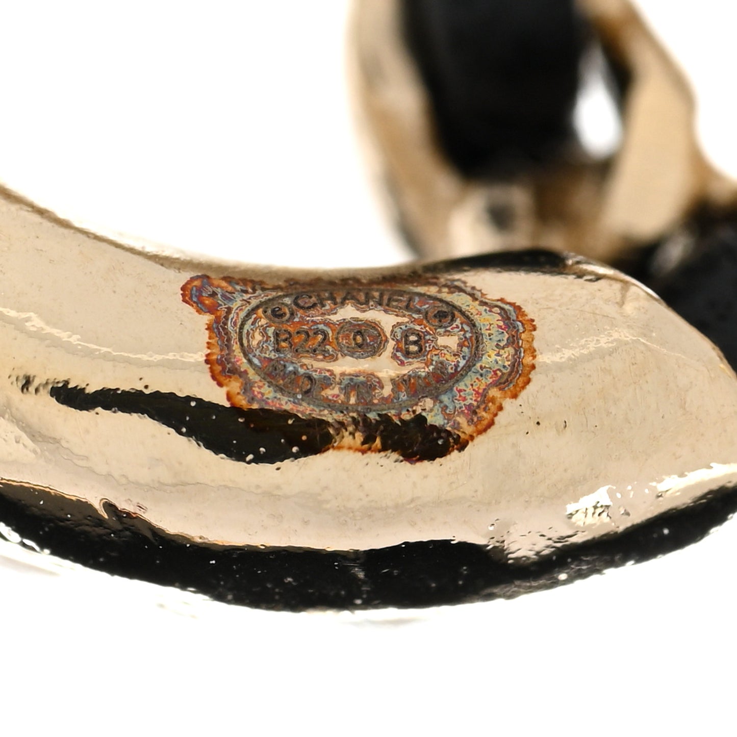 Pearl Lambskin Chain CC Stud Earrings Gold Black