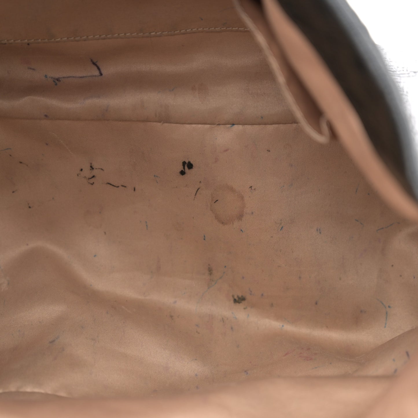 Vinyl Rock and Chain Flap Black