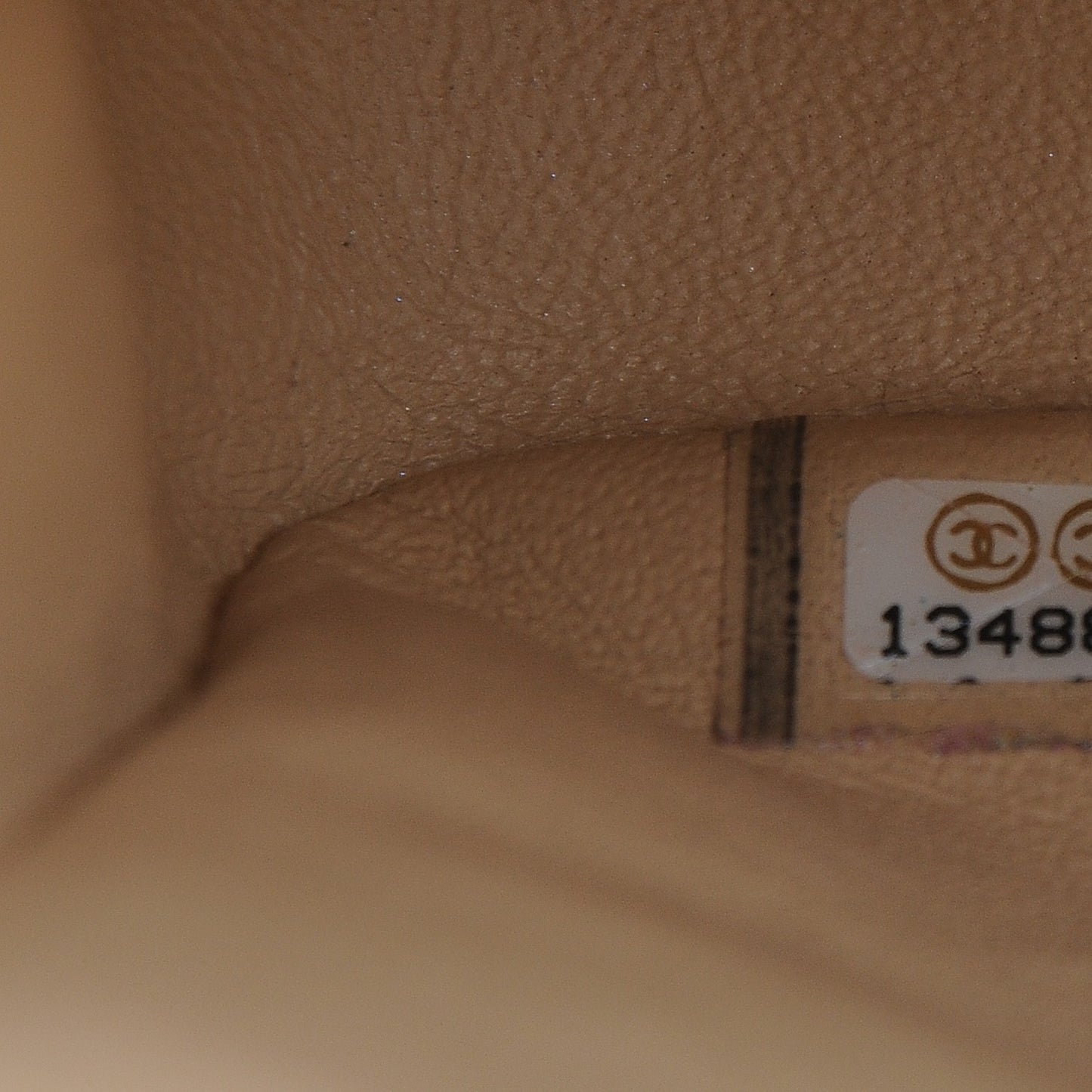 Caviar Quilted Jumbo Single Flap Beige Clair