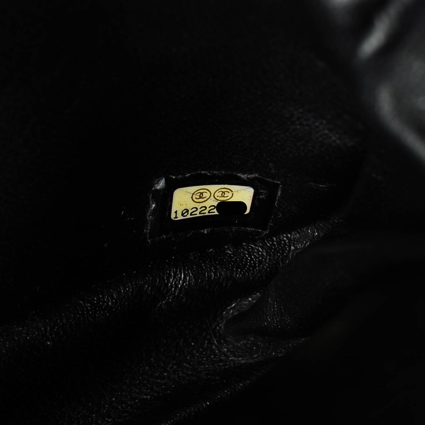 Caviar East West Flap Black