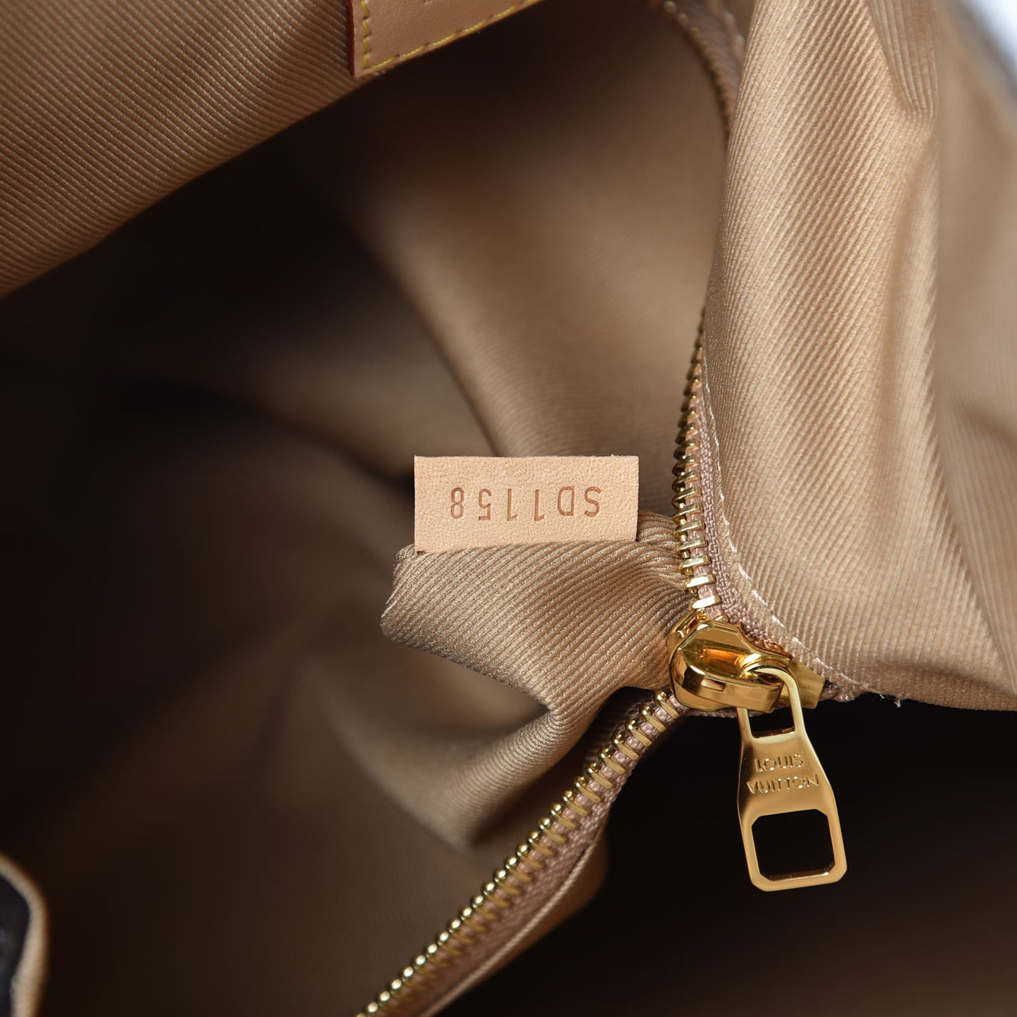 Monogram Graceful MM