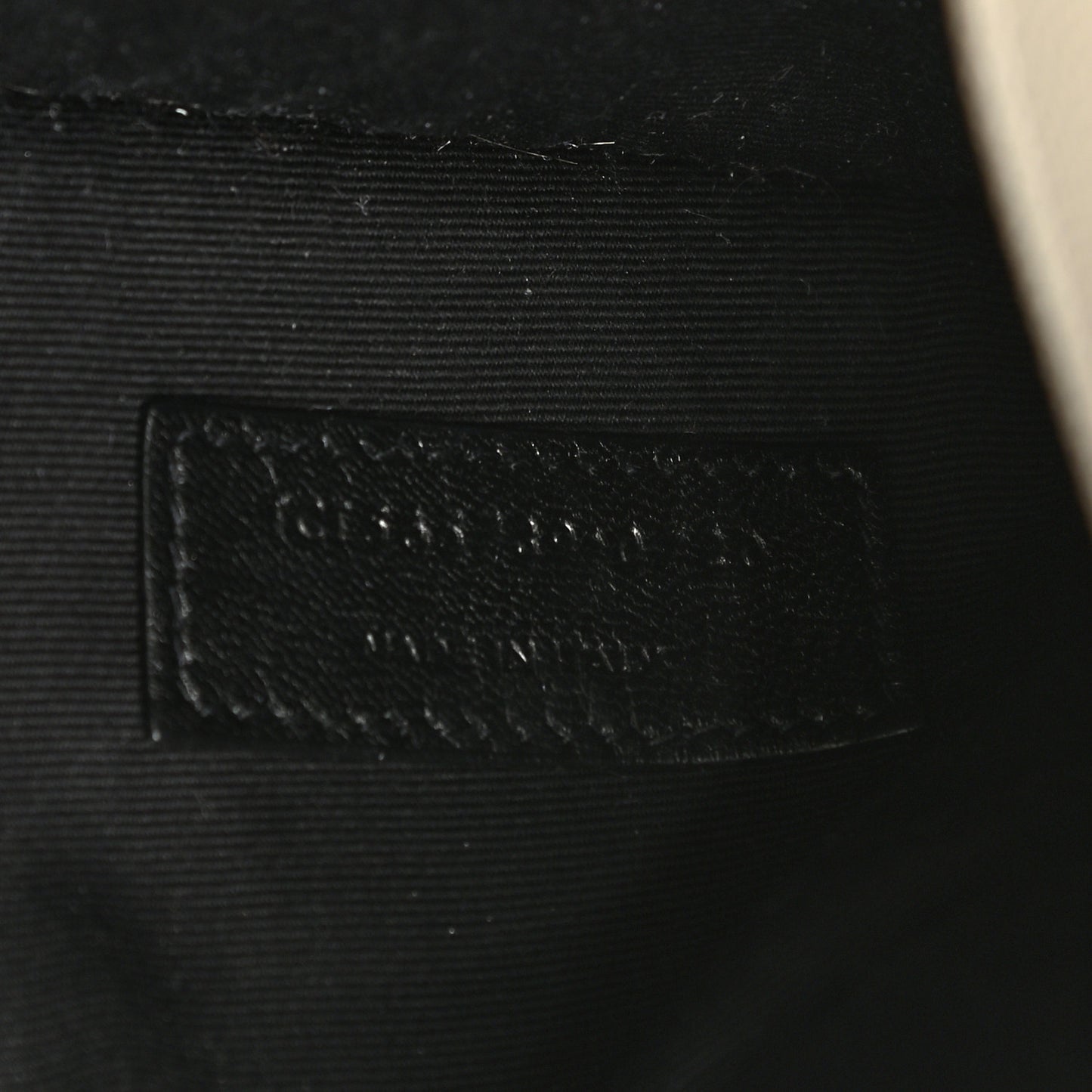 Grain De Poudre Uptown Pouch Crema Soft