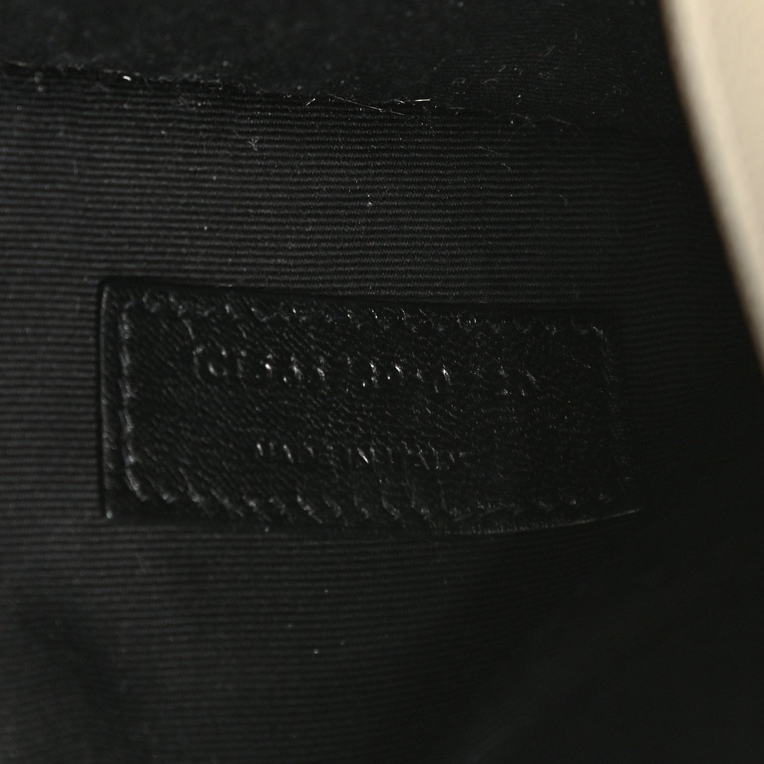 Saint Laurent Grain De Poudre Uptown Pouch Crema Soft 7 of 9