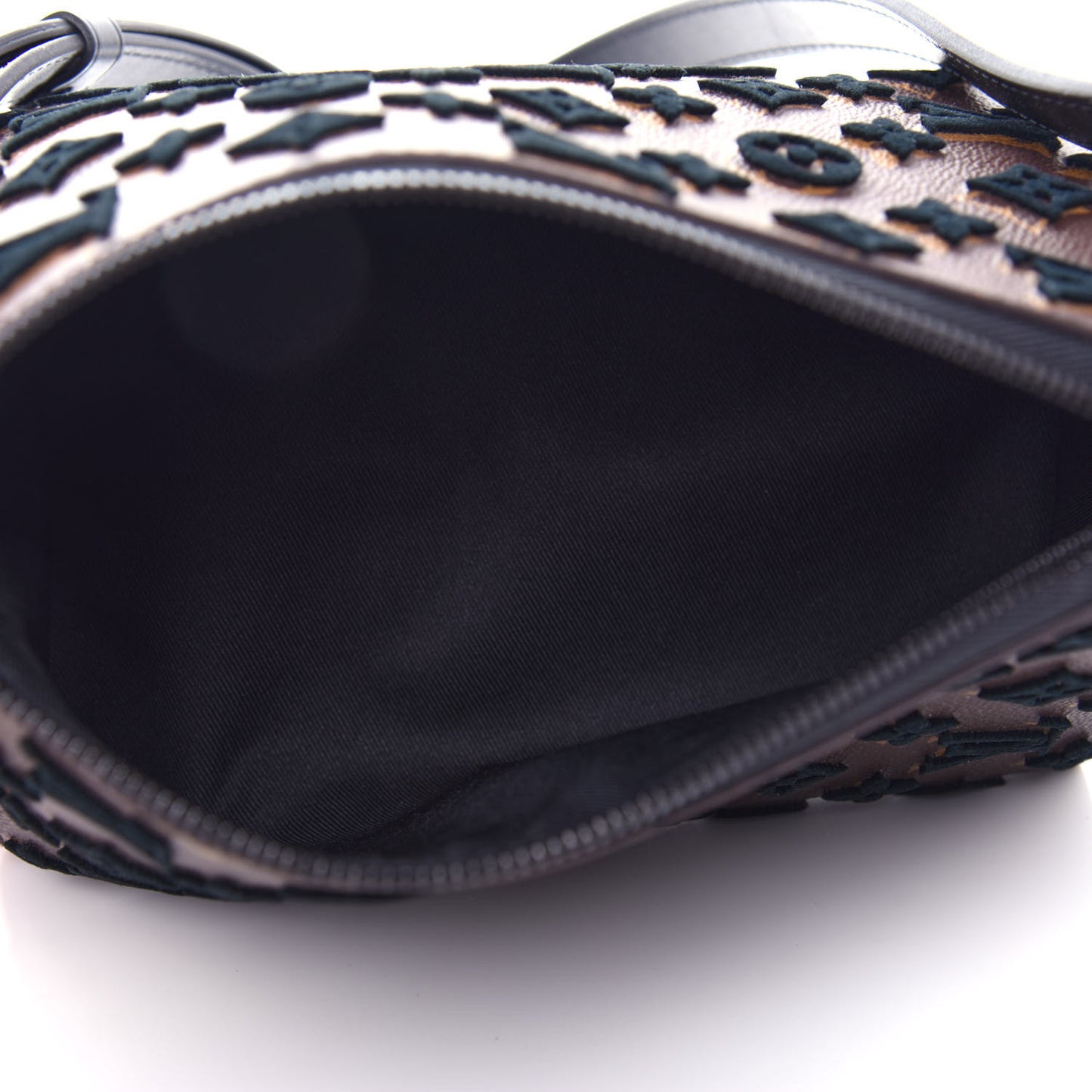 Monogram Tuffetage Triangle Messenger Black