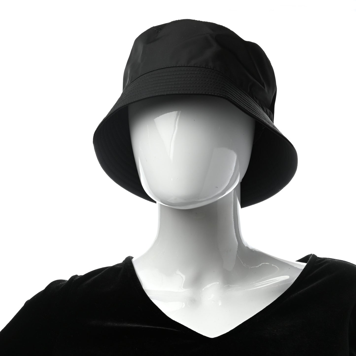 Re-Nylon Metal Triangle Logo Womens Bucket Hat M Black