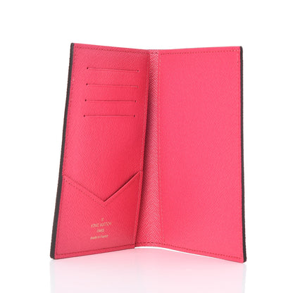 Louis Vuitton Monogram 2017 Christmas Animation Passport Cover 5 of 8