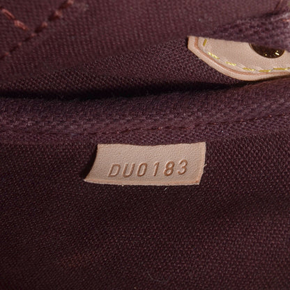 Louis Vuitton Monogram Favorite PM 7 of 7