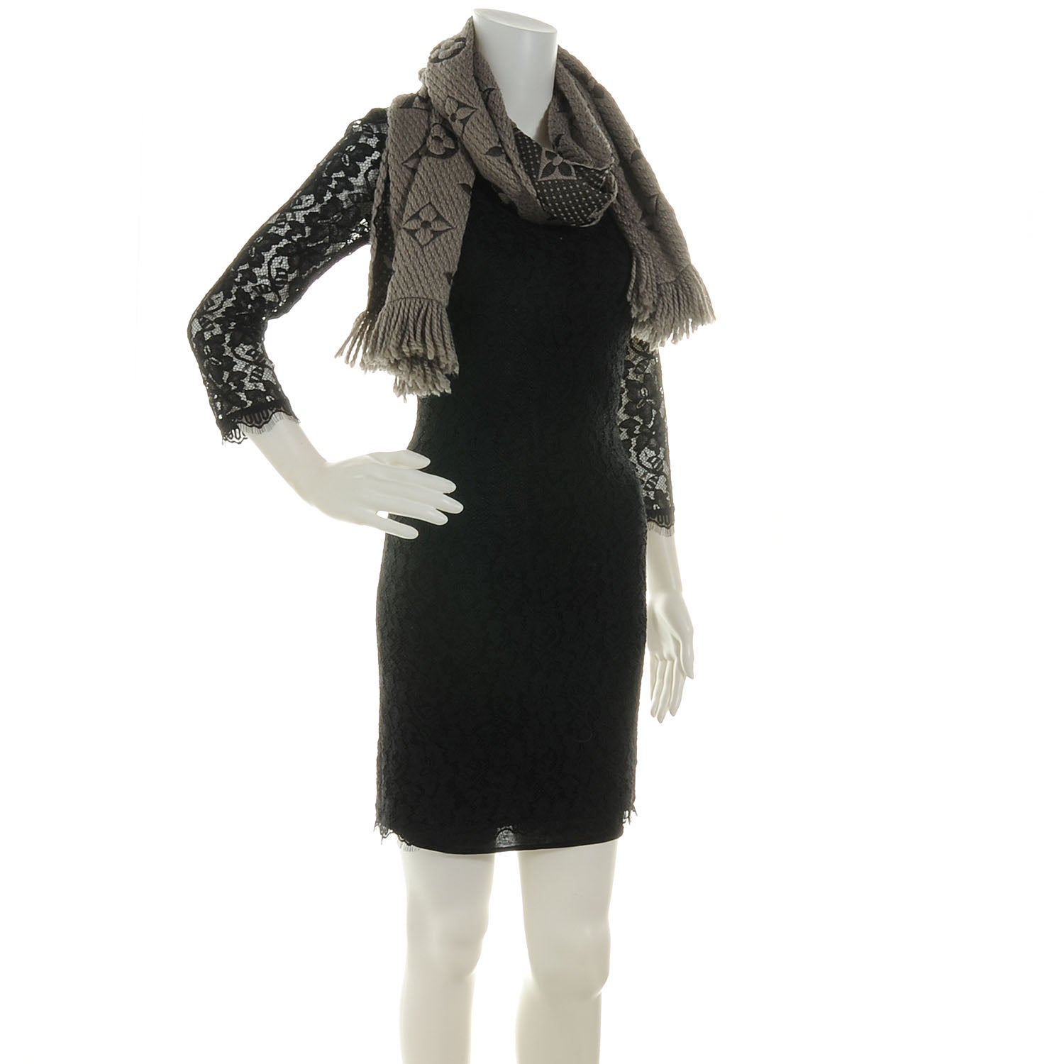 Louis Vuitton Logomania Scarf Verone 2 of 5