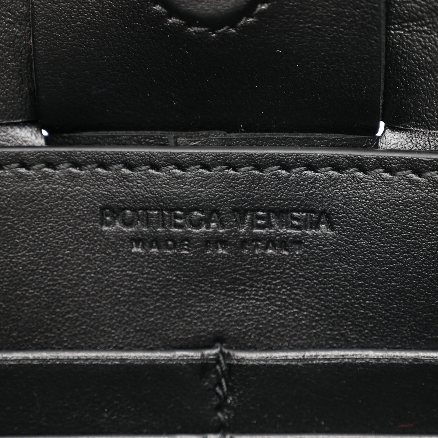 Calfskin Maxi Intrecciato Cassette Pouch On Strap Black