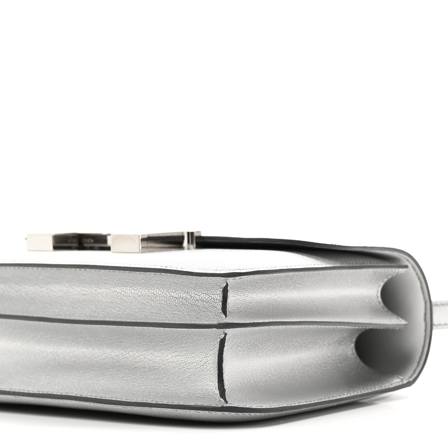 Metallic Chevre Chamkilight Constance 18 Argent