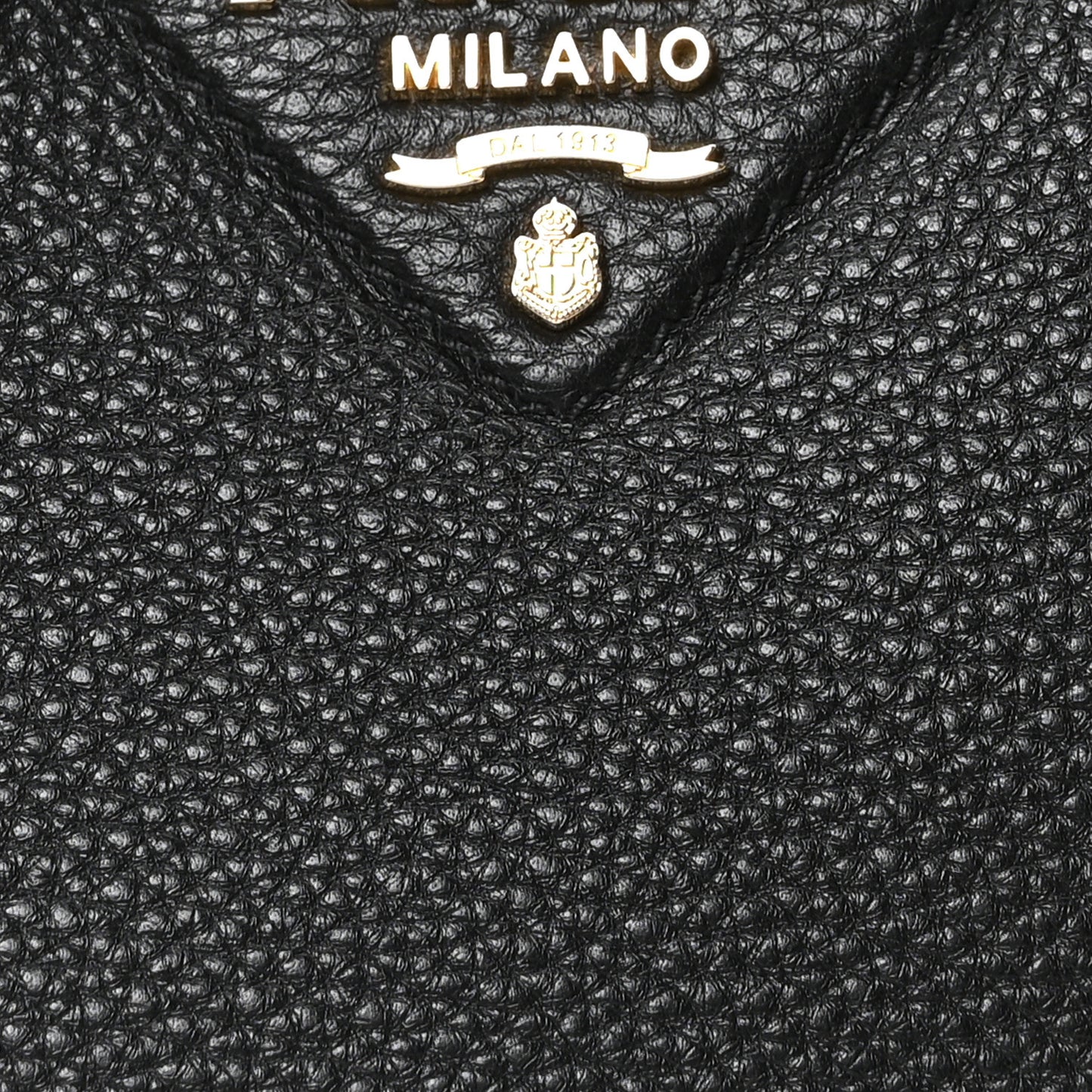 Vitello Daino Soft Zippered Hobo Shoulder Bag Black