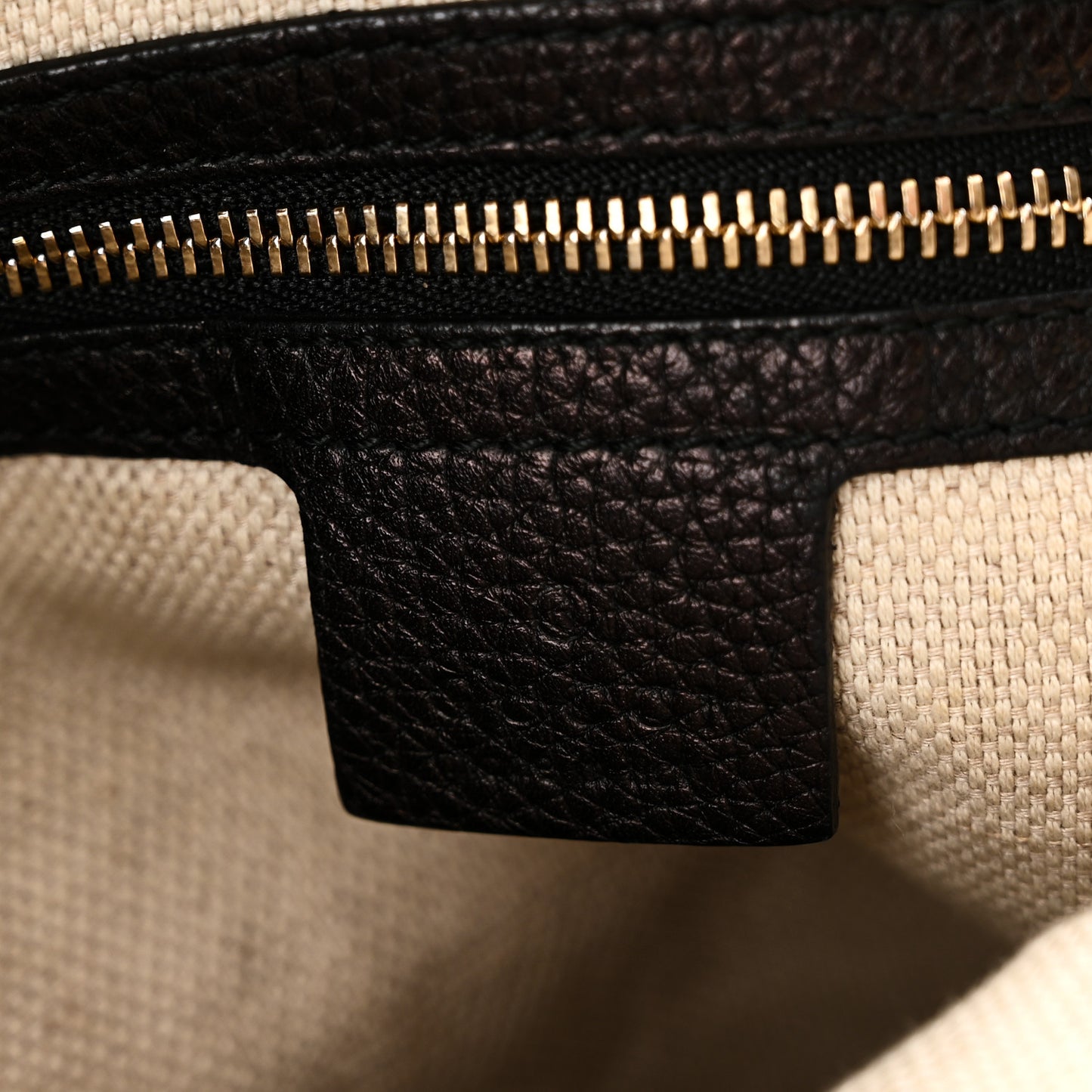 Pebbled Calfskin Large Soho Hobo Black Black