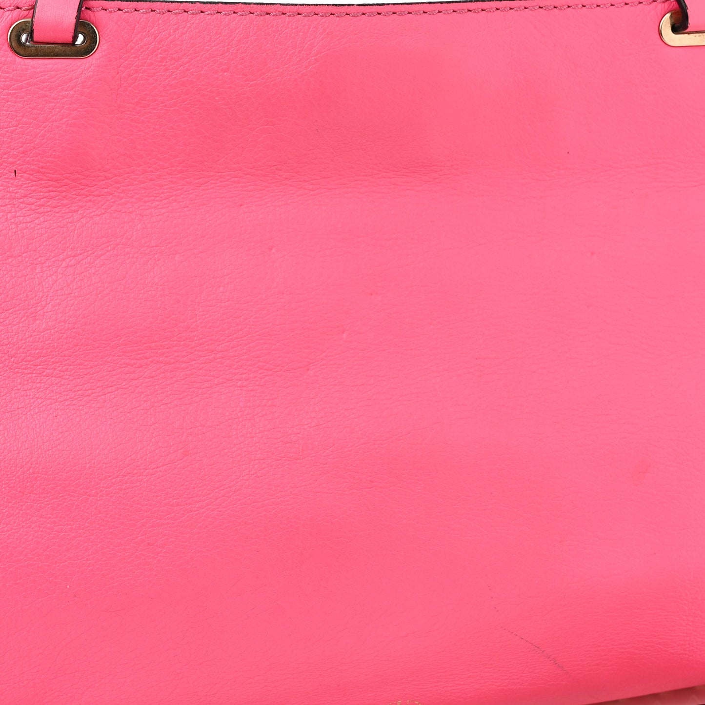Vitello Medium Rockstud Tote Fuxia Fluo