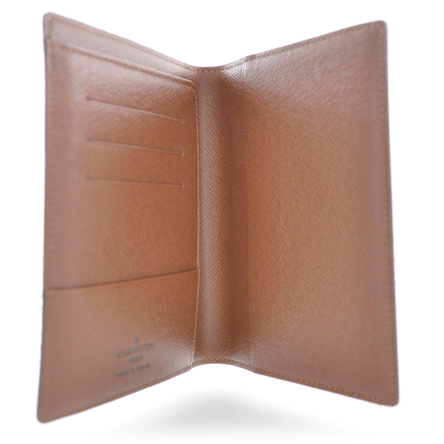 Louis Vuitton Monogram Passport Cover 5 of 7