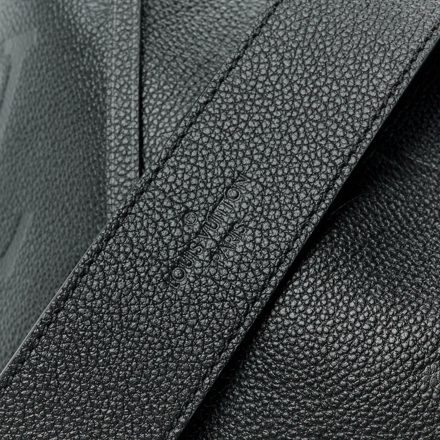 Empreinte Monogram Giant CarryAll MM Black