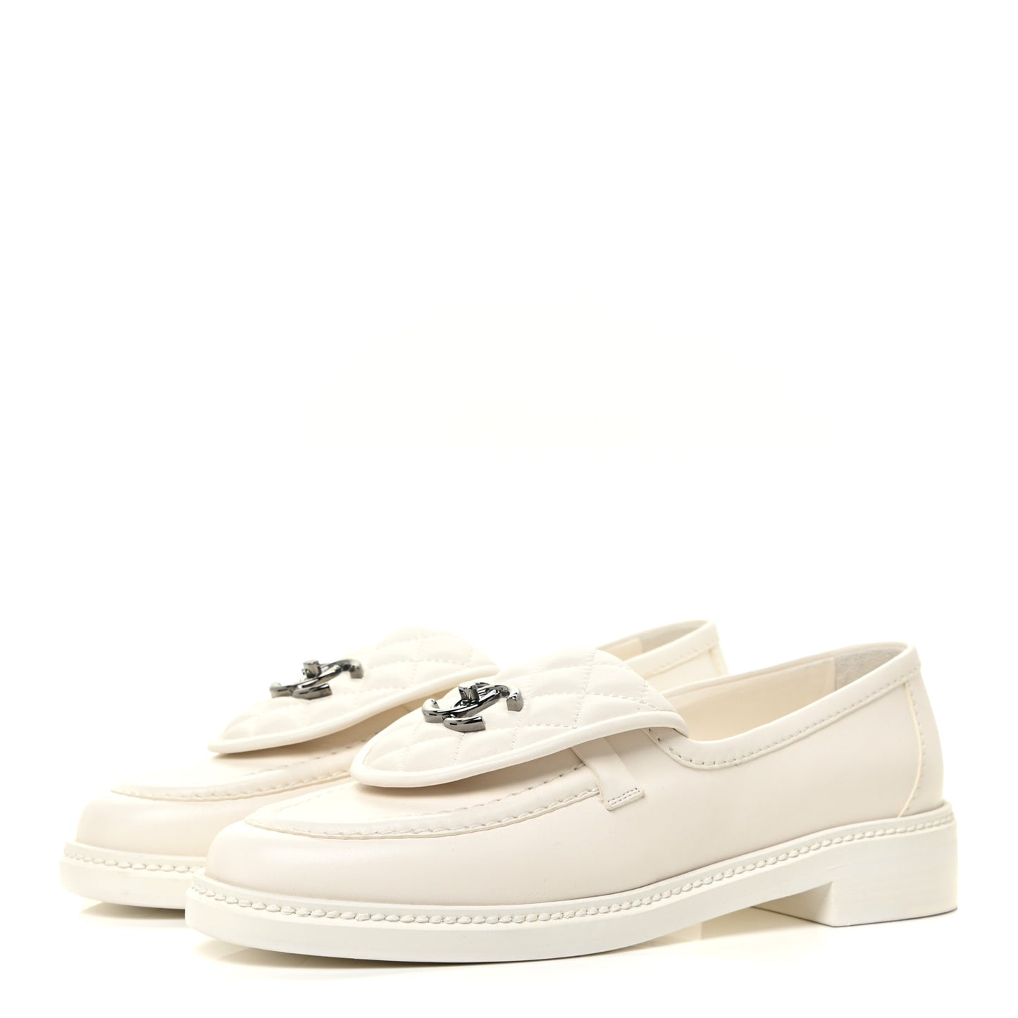 Lambskin Quilted CC Turnlock Loafers 38.5 White