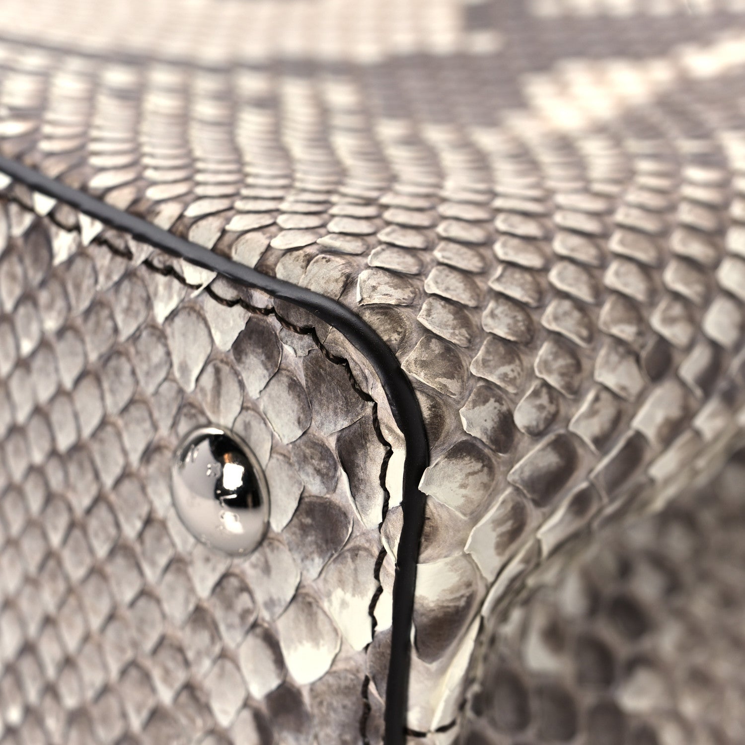 Louis Vuitton Python Capucines Mini Naturel 9 of 12