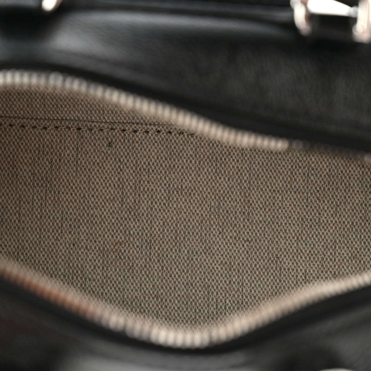 Box Calfskin East West Mini Antigona Black