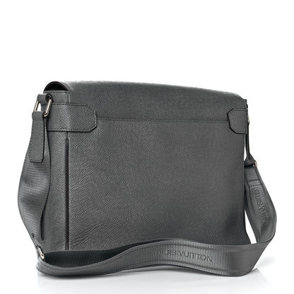 Louis Vuitton Taiga Roman MM Messenger Glacier 2 of 7