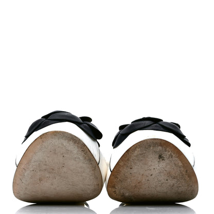 Chanel Lambskin Camellia Cap Toe Ballerina Flats 35.5 White Black 2 of 7
