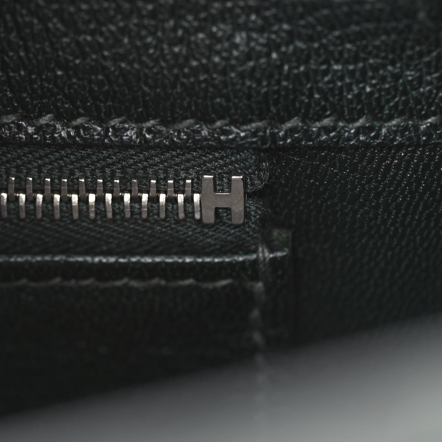Hermes Shiny Niloticus Crocodile Birkin 25 Vert Fonce 21 of 32