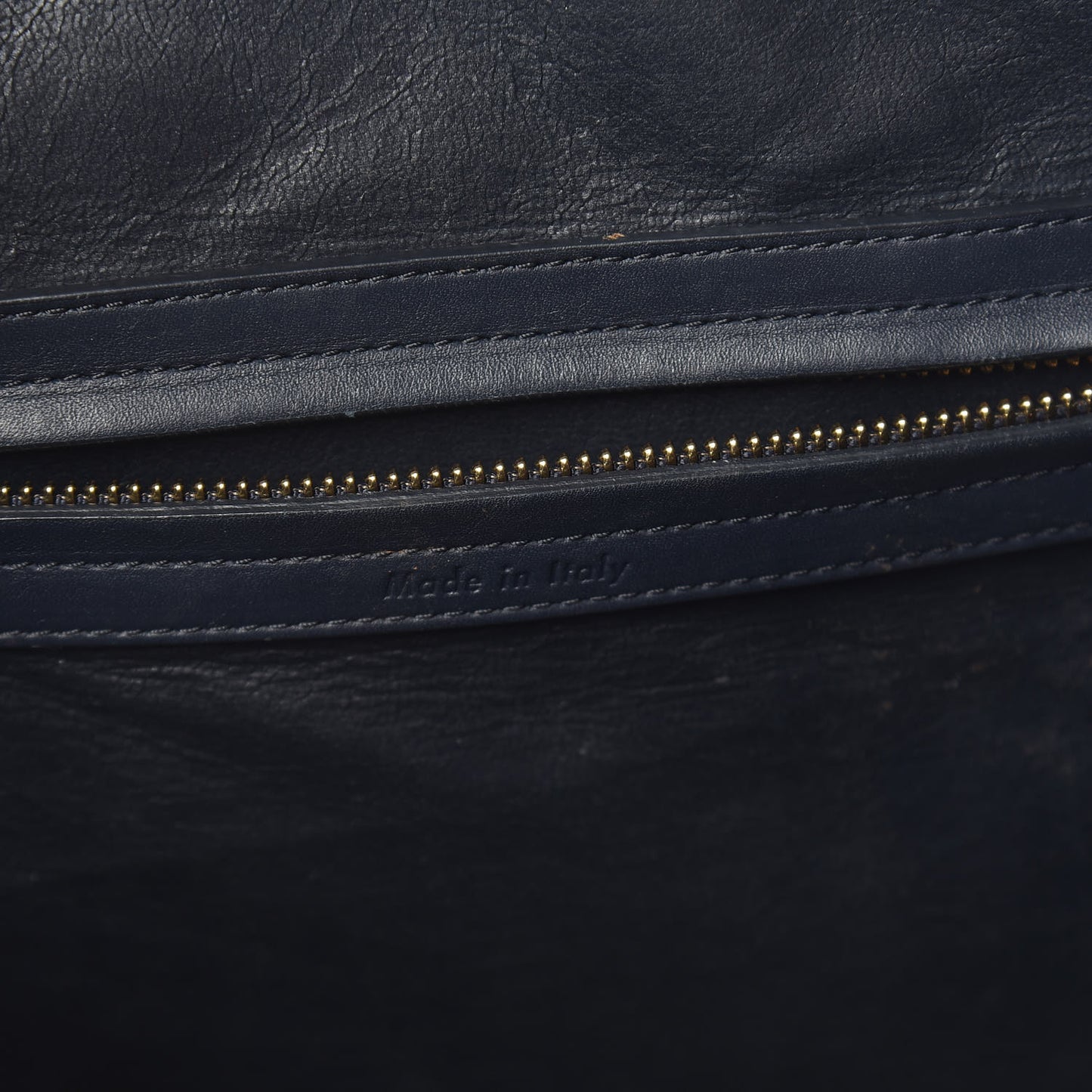 Crocodile Embossed Nubuck Medium Phantom Luggage Navy Blue