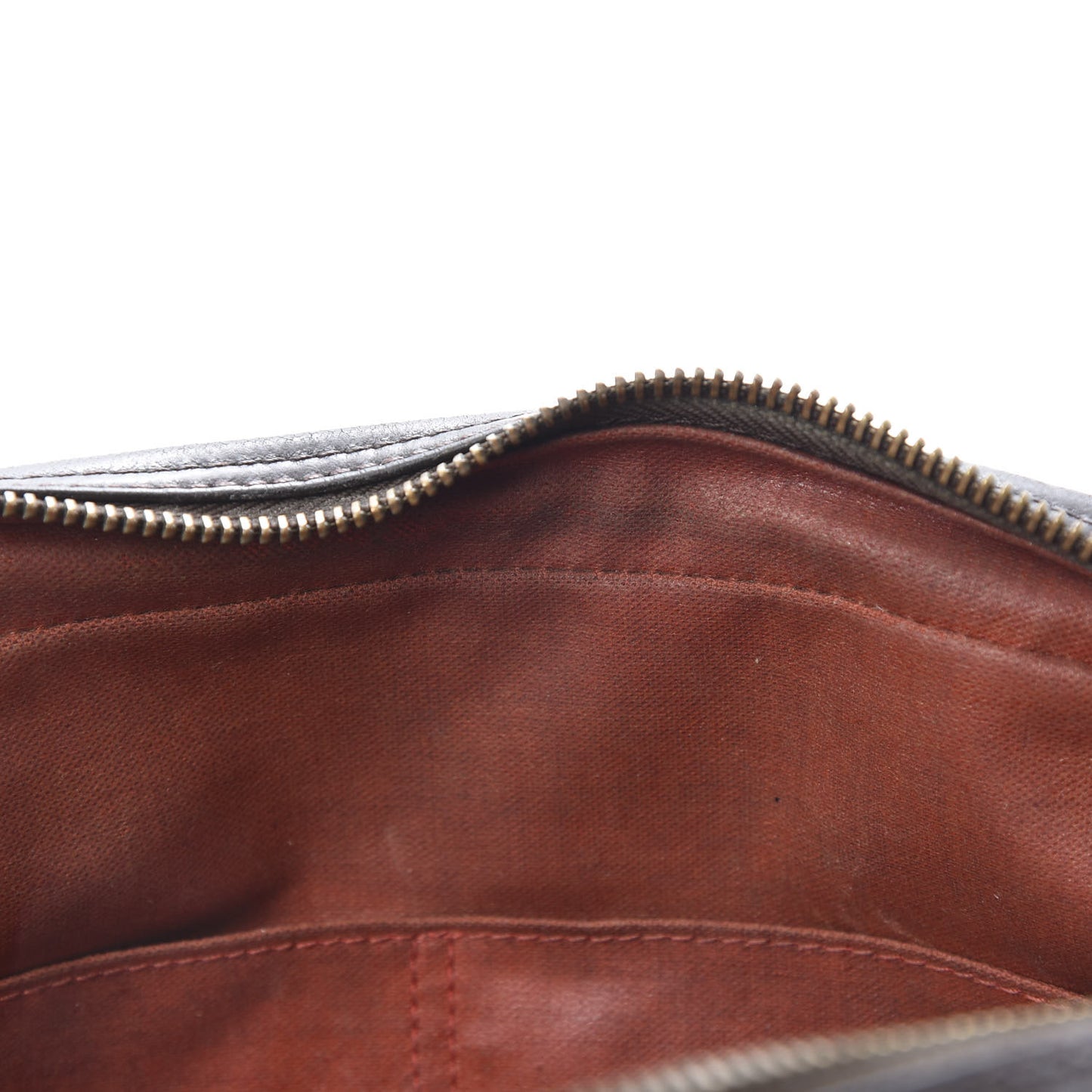 Damier Ebene Trousse Toilette 28
