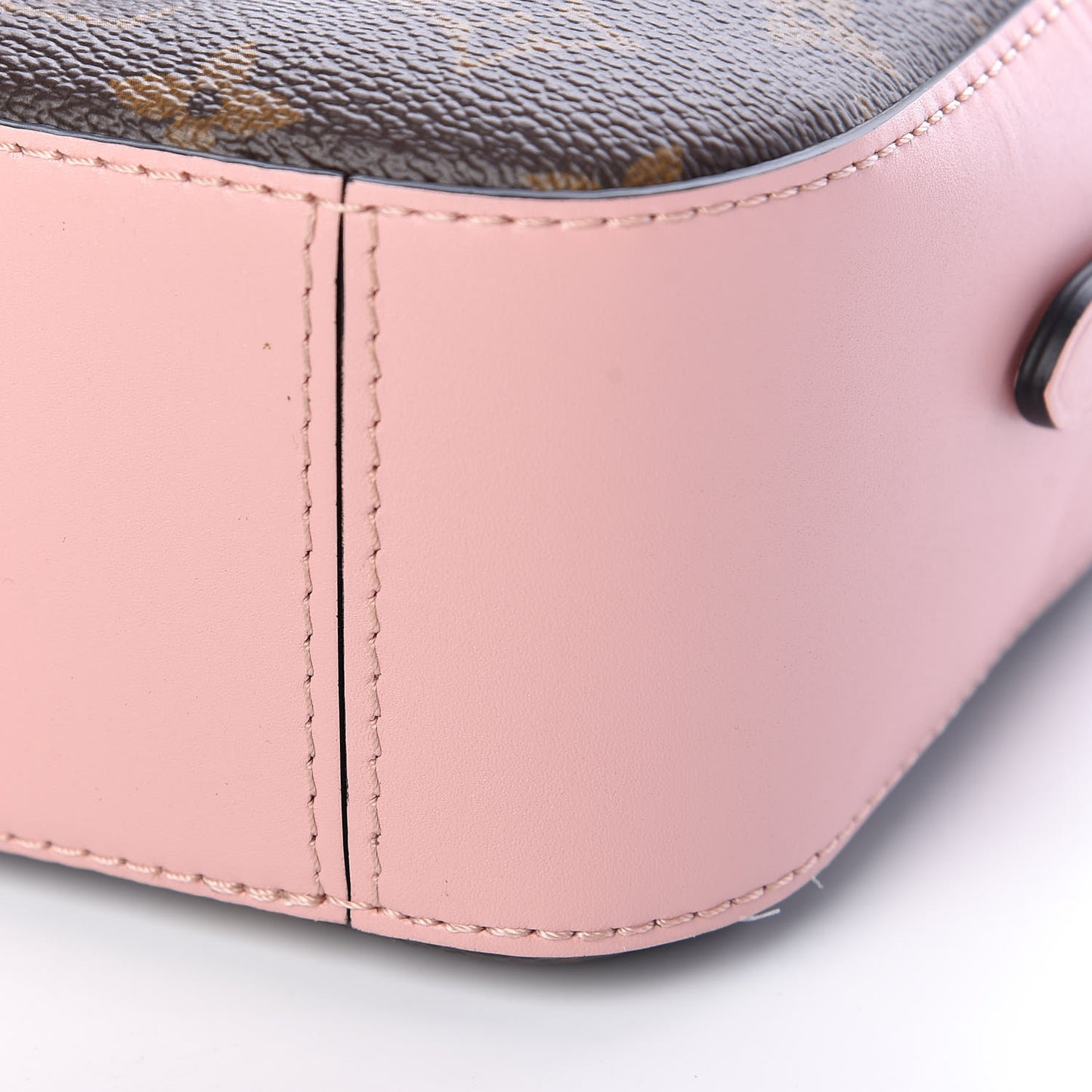 Monogram Saintonge Rose Poudre
