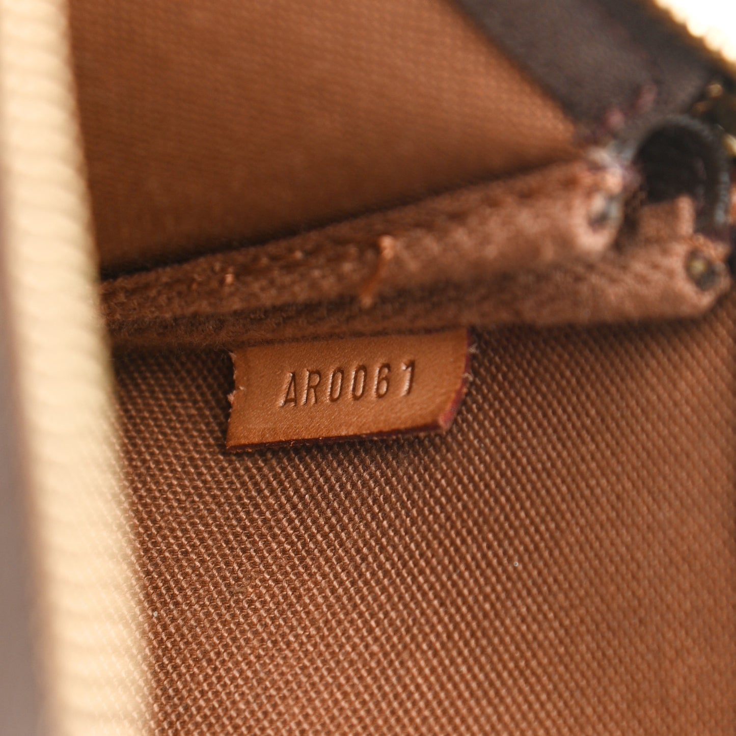 Monogram Graffiti Pochette Accessories Silver