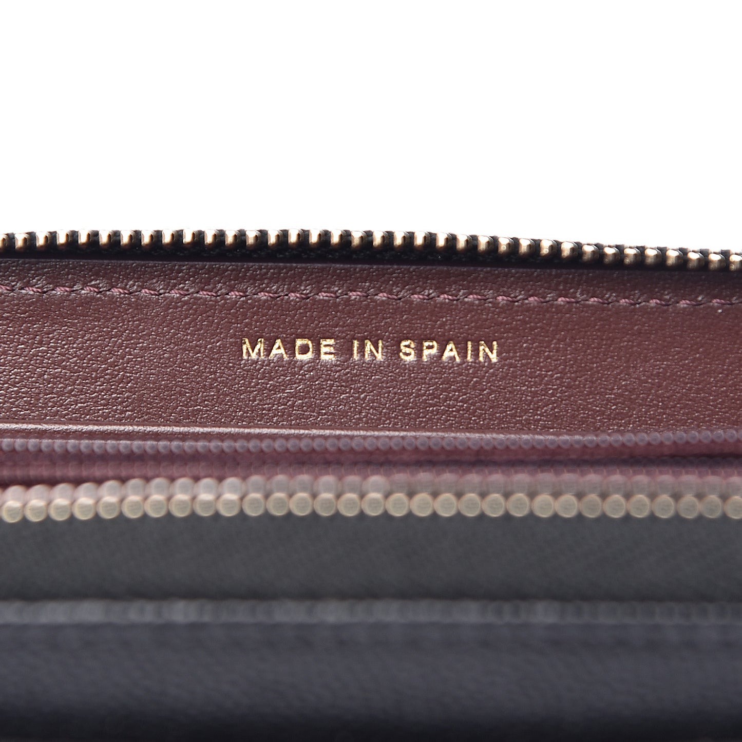 Caviar Quilted Medium Zip Around Wallet Black