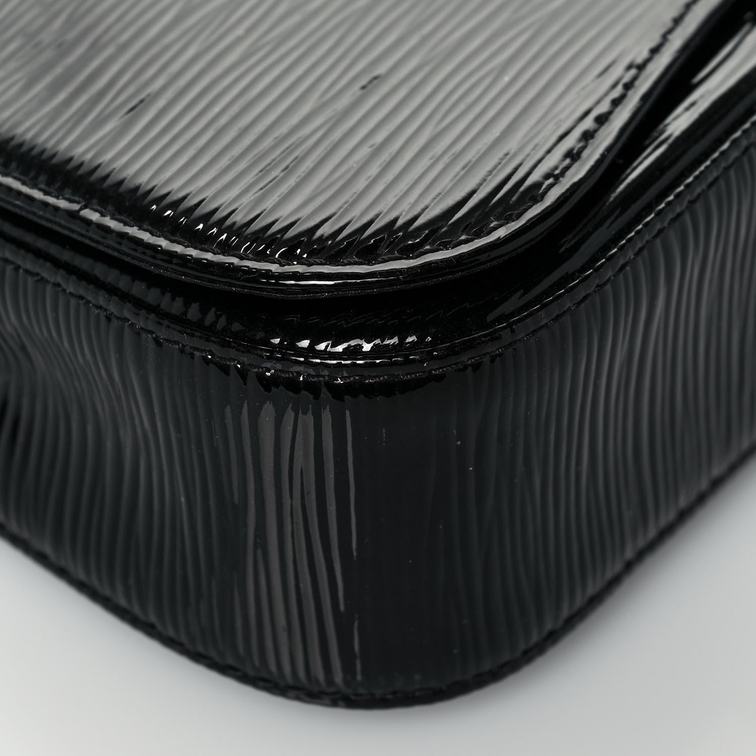 Louis Vuitton Epi Electric Sobe Clutch Black 8 of 11