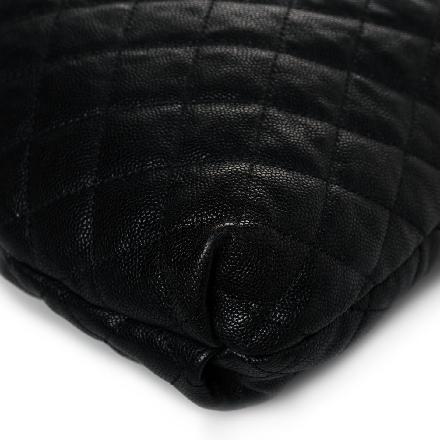 Distressed Glazed Caviar Quilted Large Elastic Tote Black