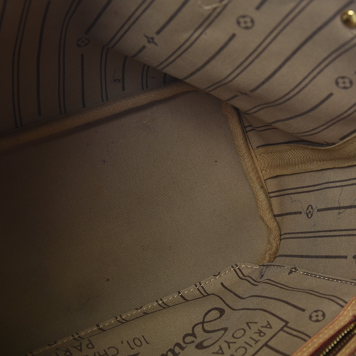 Louis Vuitton Monogram Neverfull PM 9 of 19
