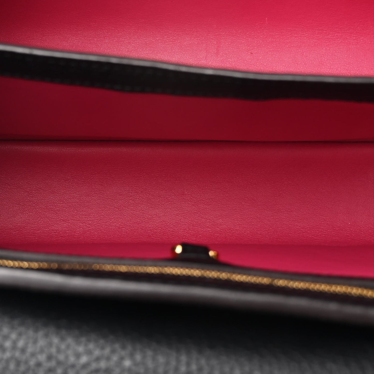 Taurillon Capucines PM Black