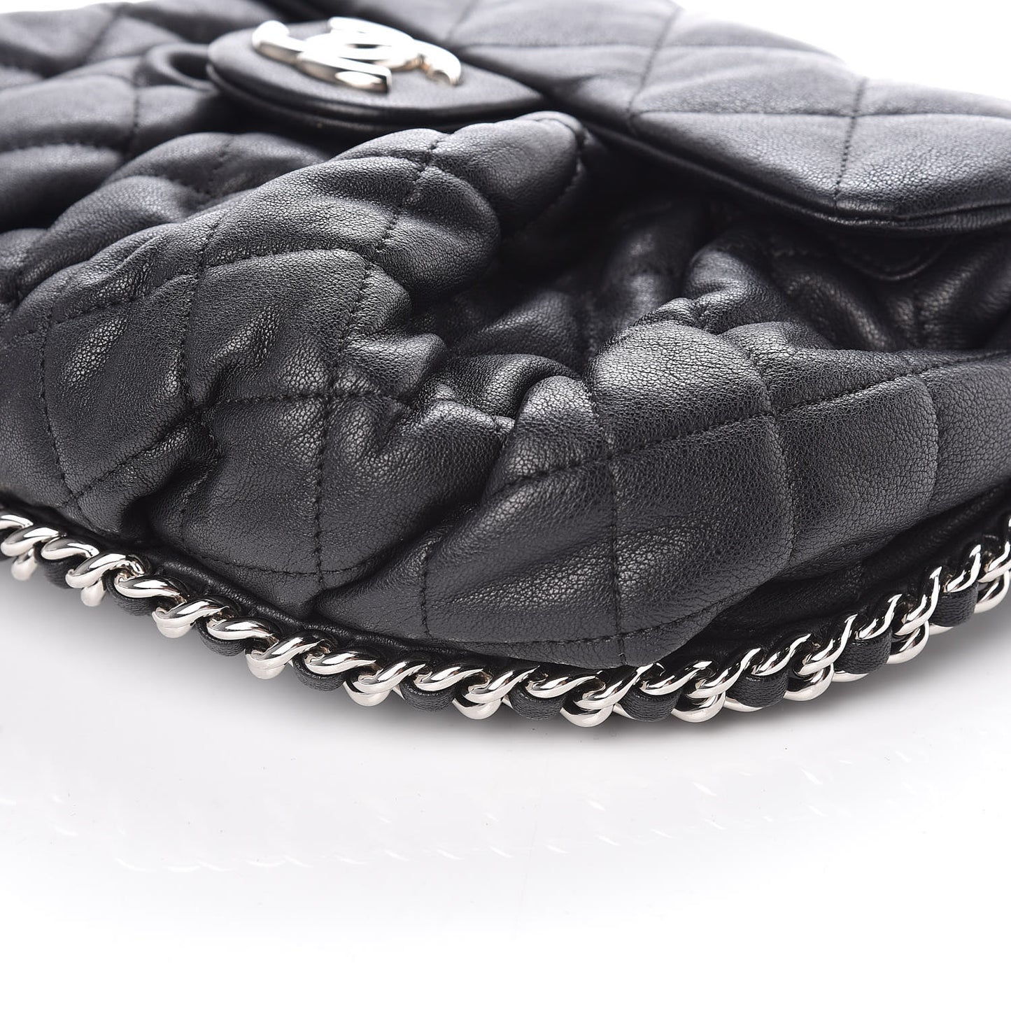 Washed Lambskin Quilted Medium Chain Around Messenger Black