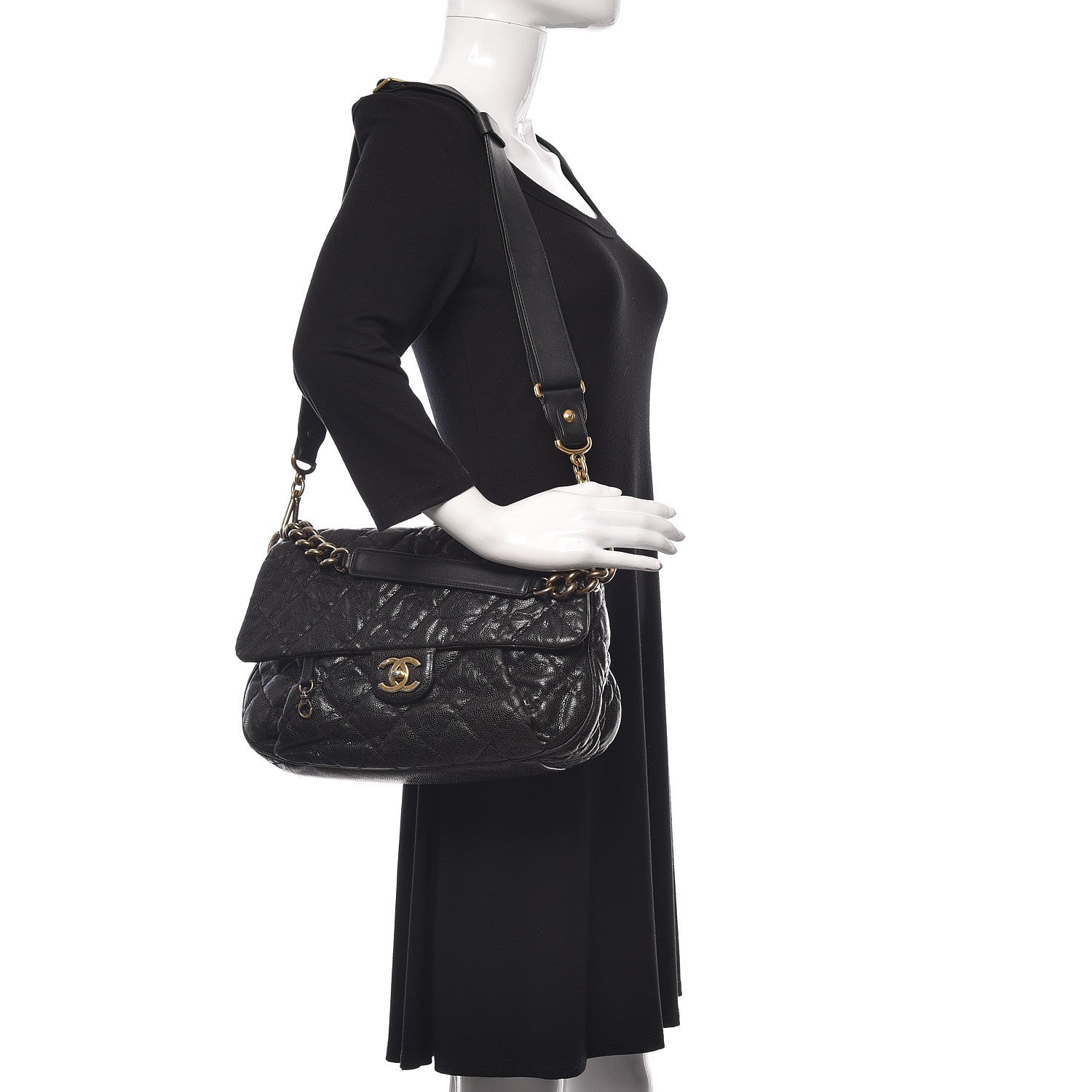 Chanel Crumpled Grained Calfskin Medium Coco Pleats Messenger Flap Black 2 of 16