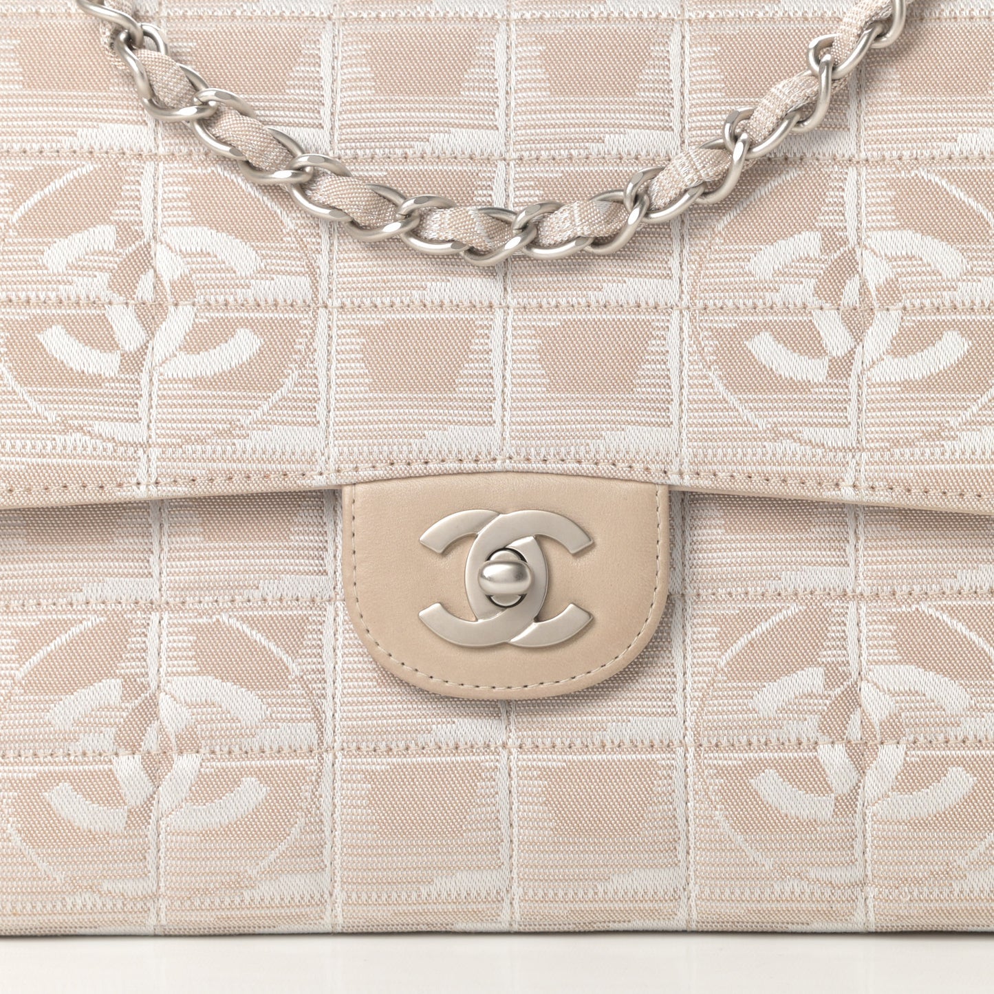 Nylon Medium Travel Flap Light Beige