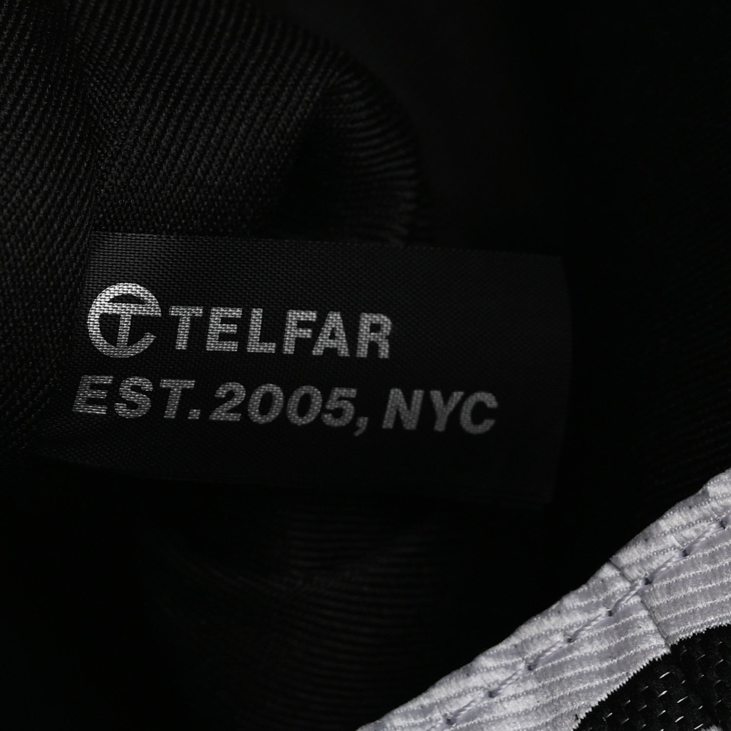 Telfar Vegan Leather Medium Shopping Bag Flash 7 of 12