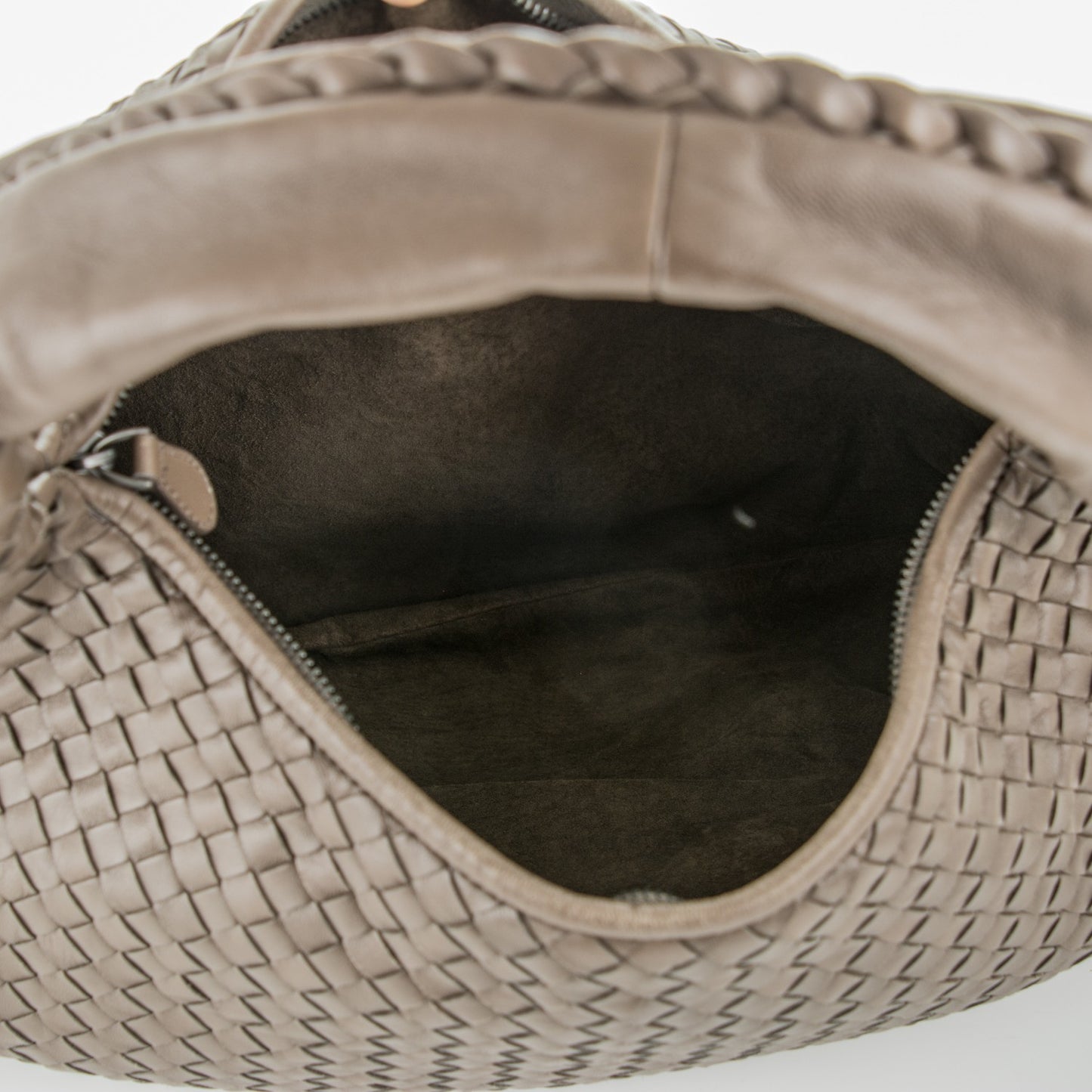 Nappa Intrecciato Large Veneta Hobo Shadow
