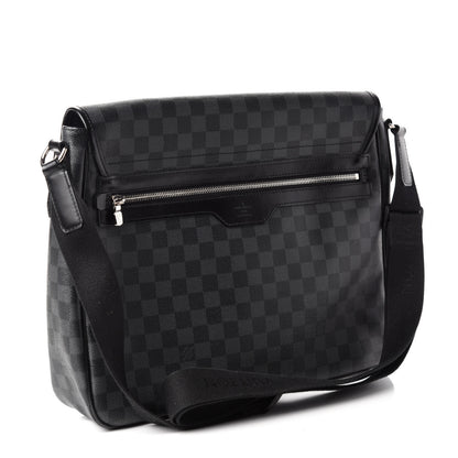 Louis Vuitton Damier Graphite Daniel GM 3 of 10