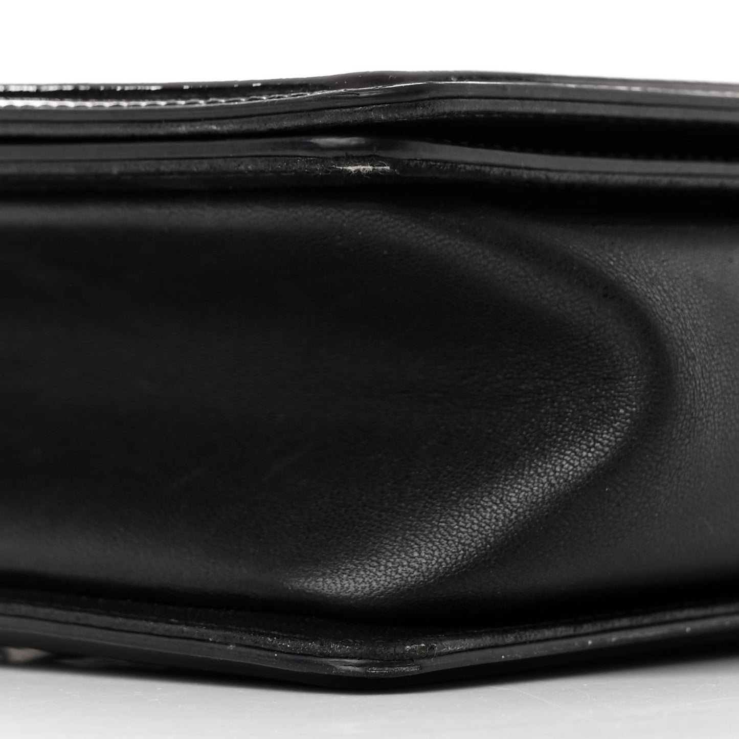 Patent Calfskin Quilted New Medium Boy Flap Black