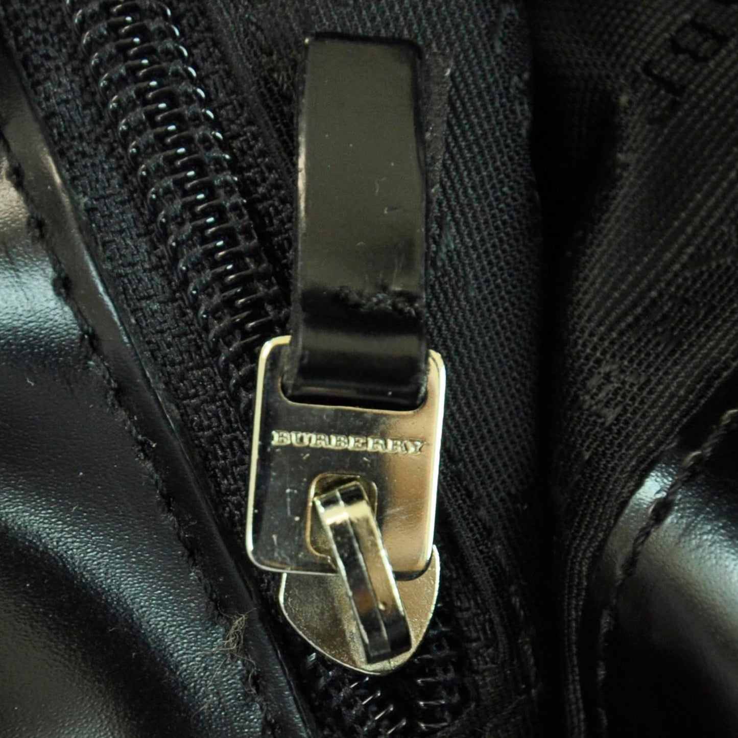 House Check Tote Black