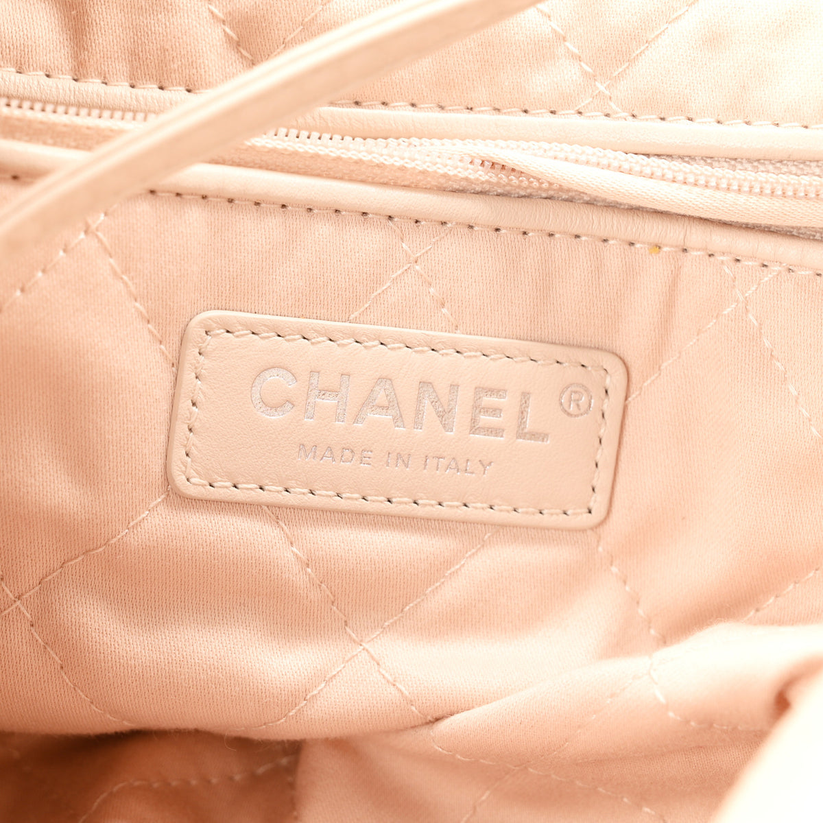Shiny Calfskin Quilted Small Chanel 22 Ecru