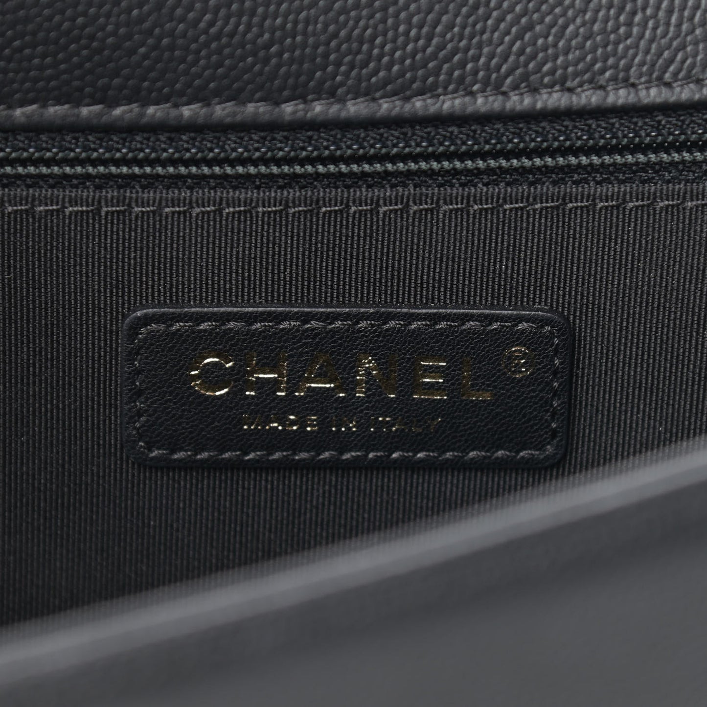 Caviar Quilted New Medium Boy Flap Black
