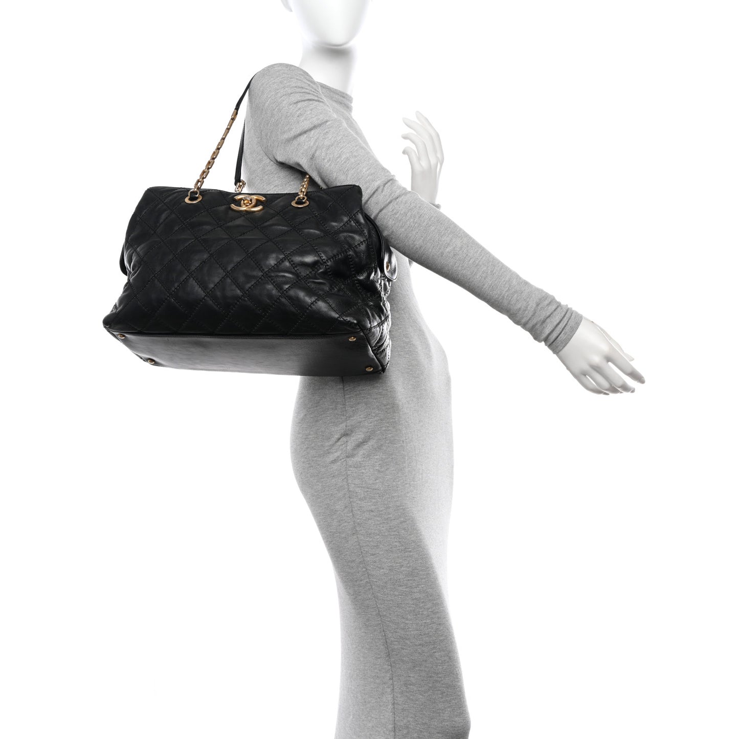 Calfskin Stitched Medium Retro Chain Tote Black