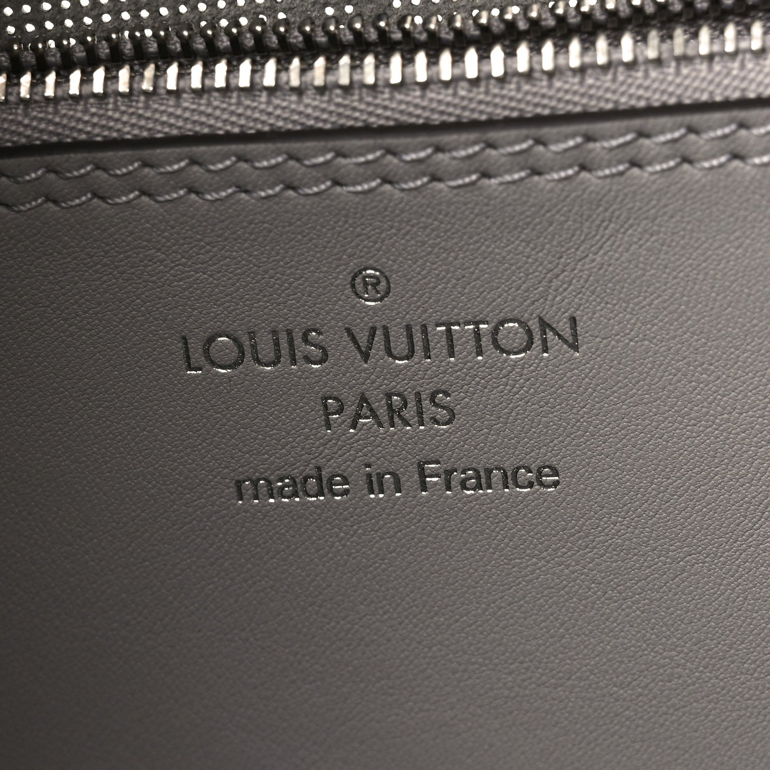 Louis Vuitton Reverse Mahina Carmel Hobo Gris Souris Gray 6 of 9