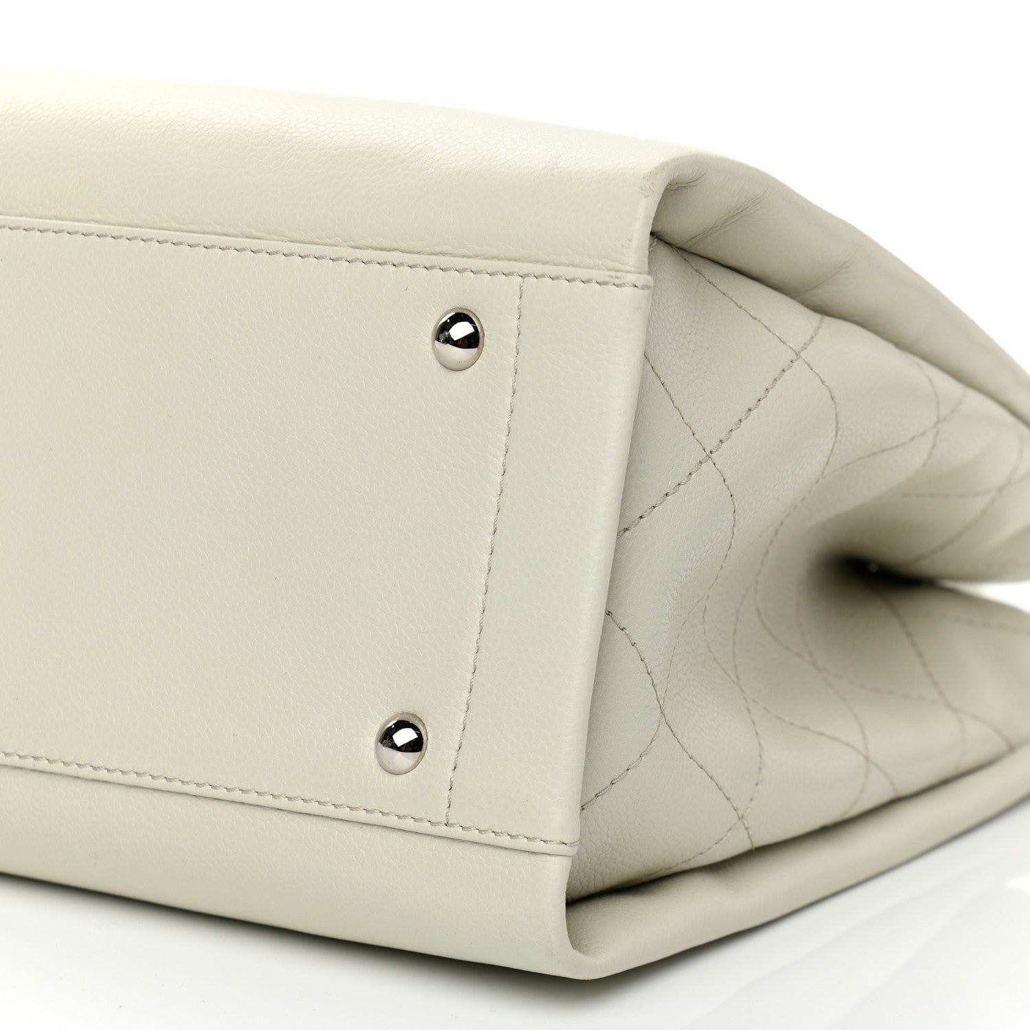 Chanel Caviar CC Tote White 10 of 13