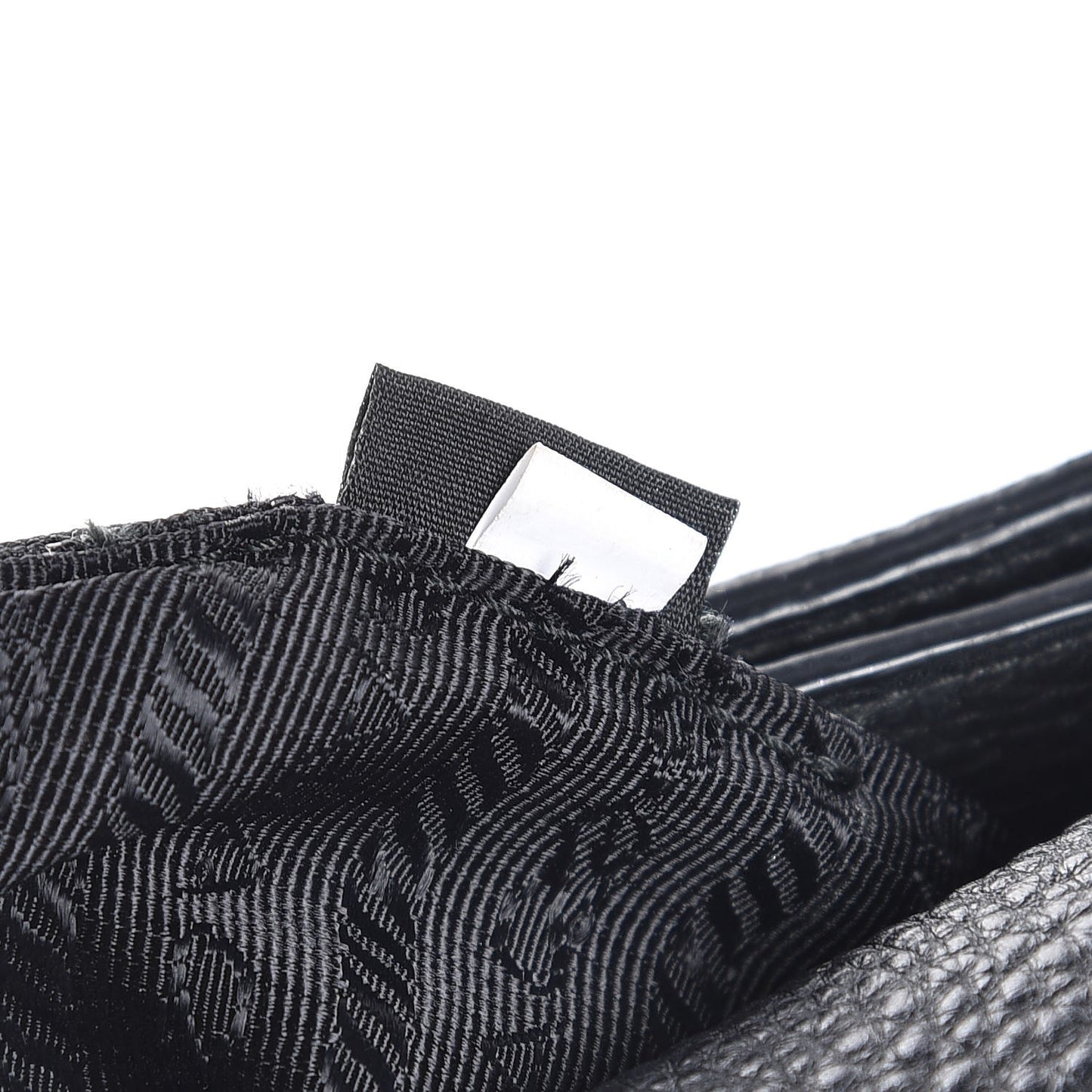 Vitello Daino Shoulder Bag Black